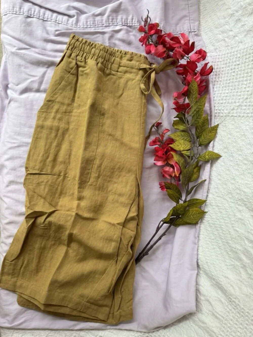 Dr Flax European 100% Linen Bermuda Shorts Mens S/M Mustard Gold Pockets NEW
